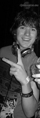 Our MEMBERS can Enlarge : DJ @ de Gouden Leeuw